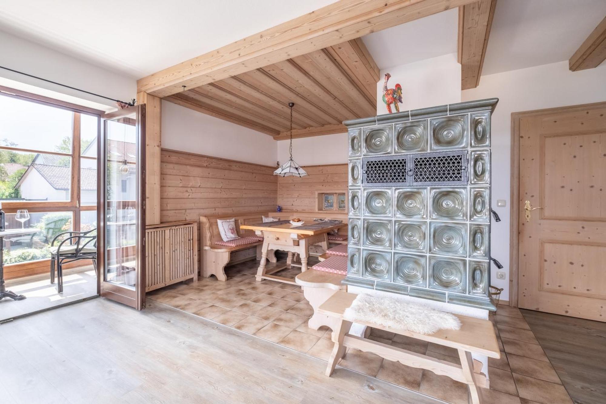 Gemuetliches Wohlfuehl-Apartment Mit Perfektem Seeblick Dießen am Ammersee Buitenkant foto